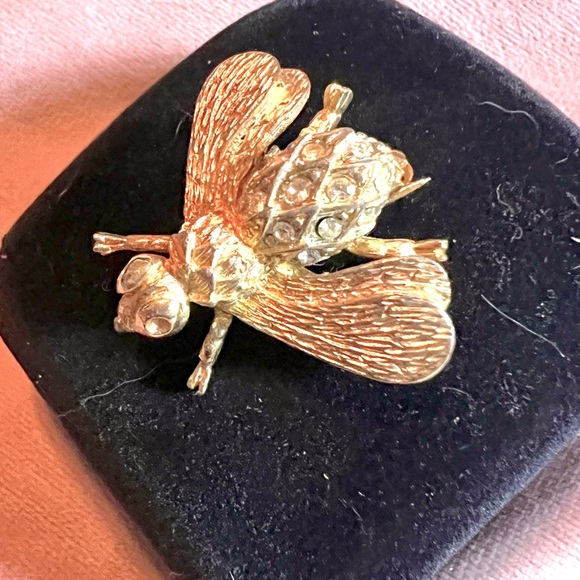 Vintage Bumble Bee Gold Tone with Rhinestones Brooch - Picture 3 of 5
